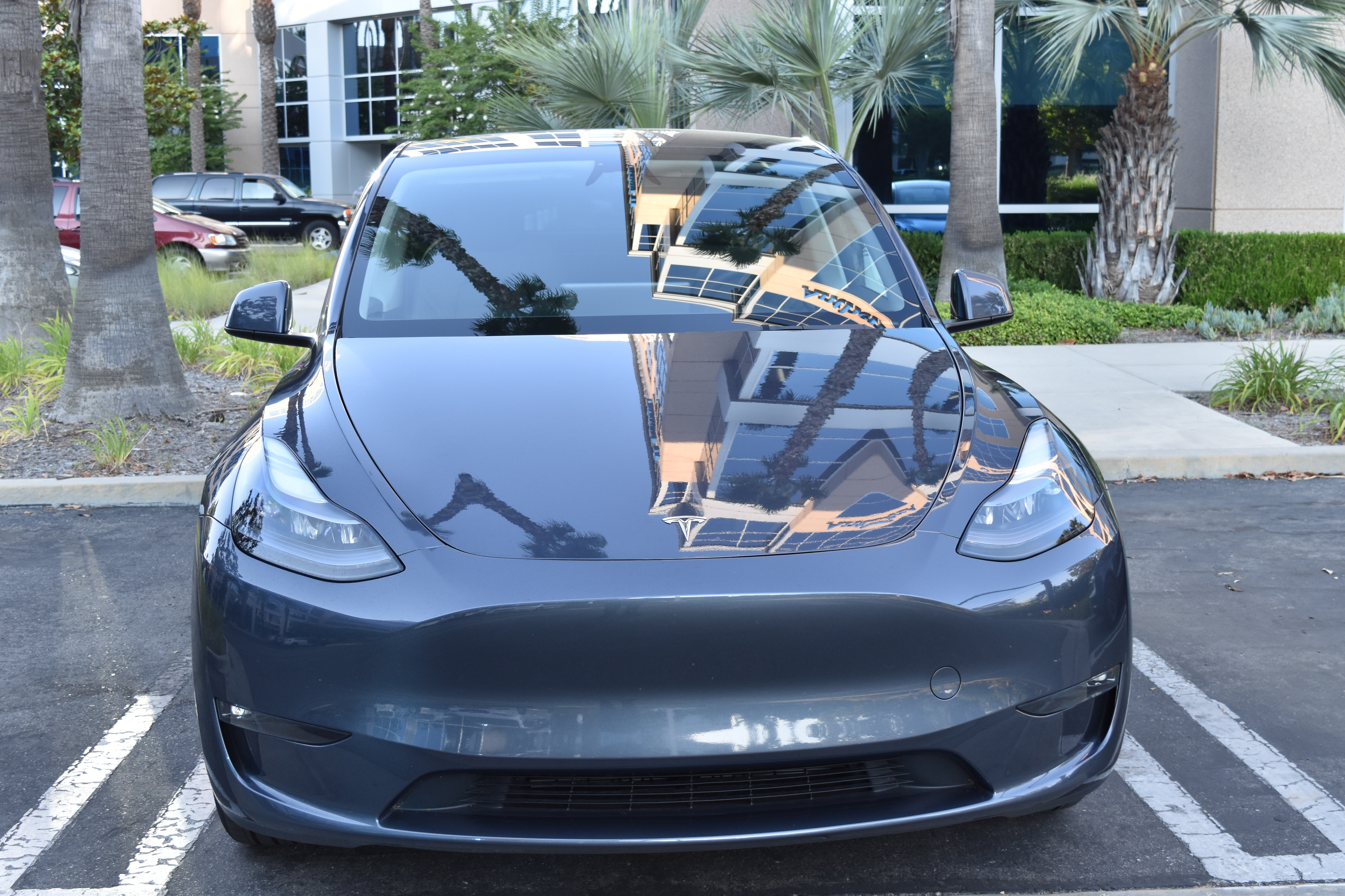 Tesla Model Y thumbnail