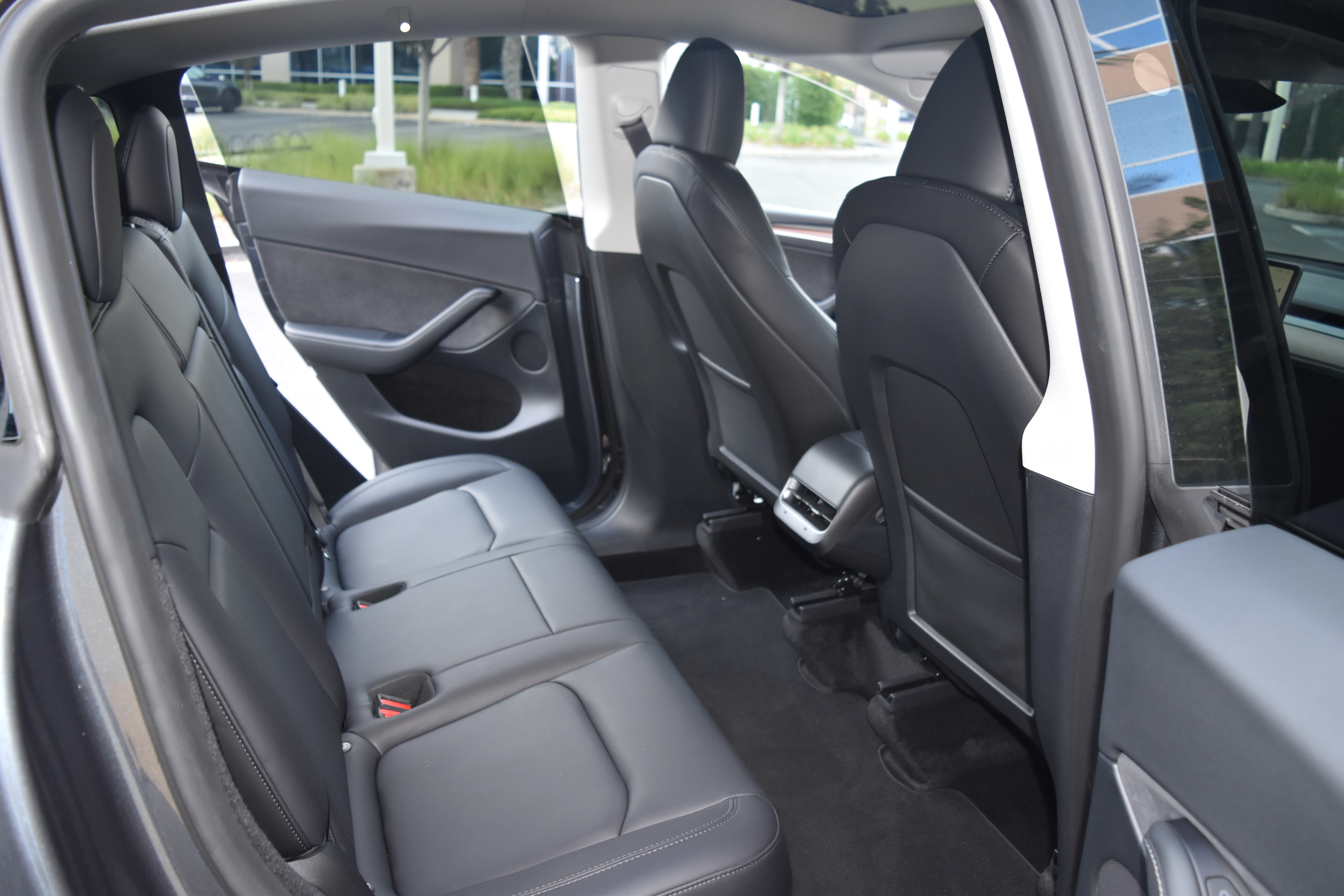 Tesla Model Y thumbnail