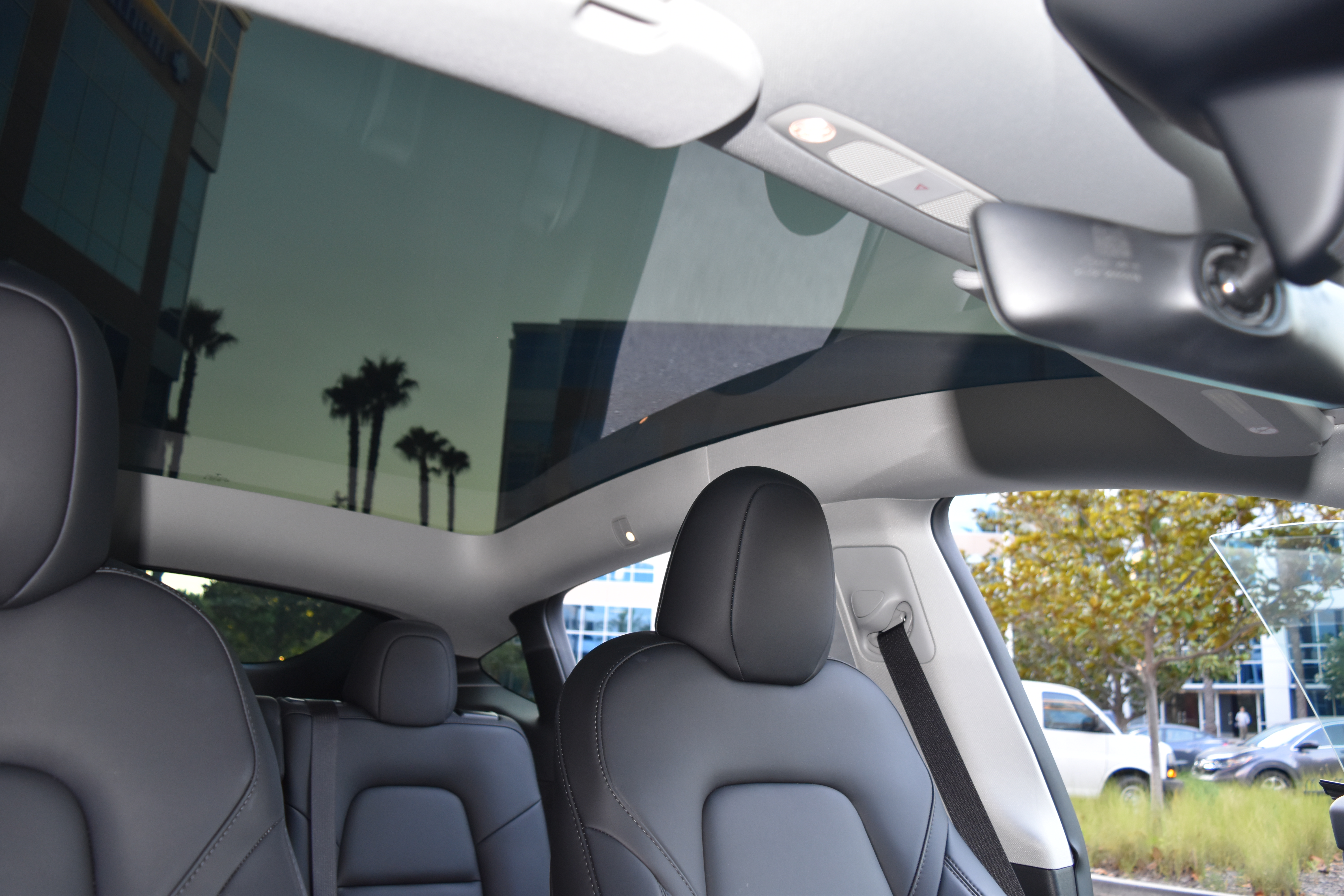 Tesla Model Y thumbnail